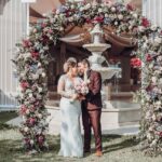 Arreglos con tul para el jardín: ideas románticas para una boda inolvidable