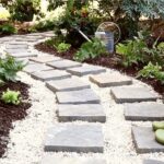 Cómo hacer un camino en el jardín de forma económica: guía paso a paso