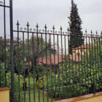 Diseño de rejas metálicas para jardines: ideas y consejos