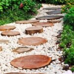 Guía completa para utilizar piedra de río blanca en tu jardín: consejos, ideas y beneficios