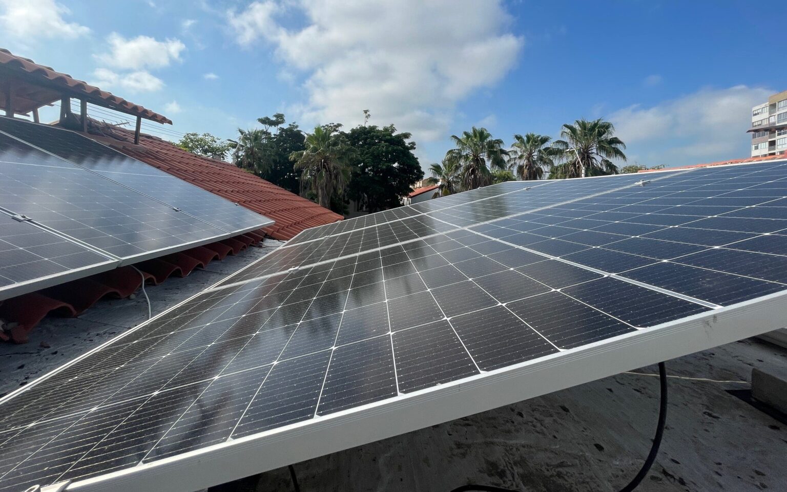 SOLPEX Paquete De 6 Luces Solares De Canalón Para Exteriores, 9 Luces LED Para Valla De Cubierta, Impermeables, Para Pared, Cubierta, Valla, Escalera, Paso Y Patio (blanco