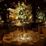 Los mejores adornos para una boda de noche en el jardín: Ideas y consejos