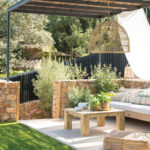 Transforma tu jardín con pasillos de piedra: ideas y consejos